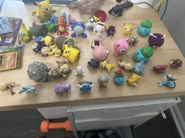 Assorted Pokémon mini-figures - Image 2