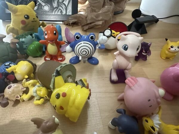 Assorted Pokémon mini-figures