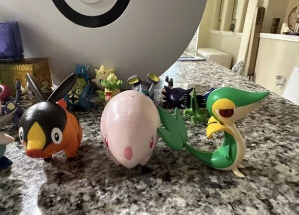 Pokemon Nintendo Figurers Lot 2007-2010 PVC Jakks Action Figures - Image 3